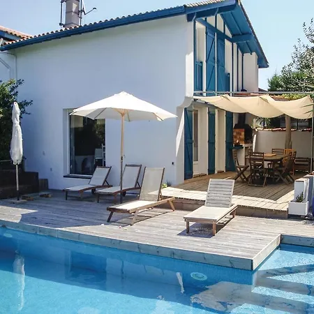 Сasa de vacaciones Holiday With Fireplace Ii Ahetze