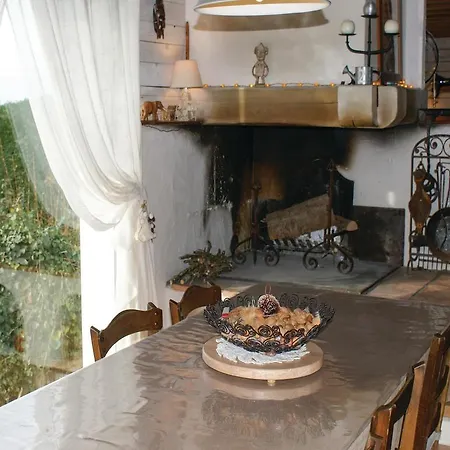 Сasa de vacaciones Holiday With Fireplace Ii